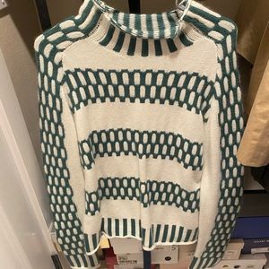 Green cashmere sweater